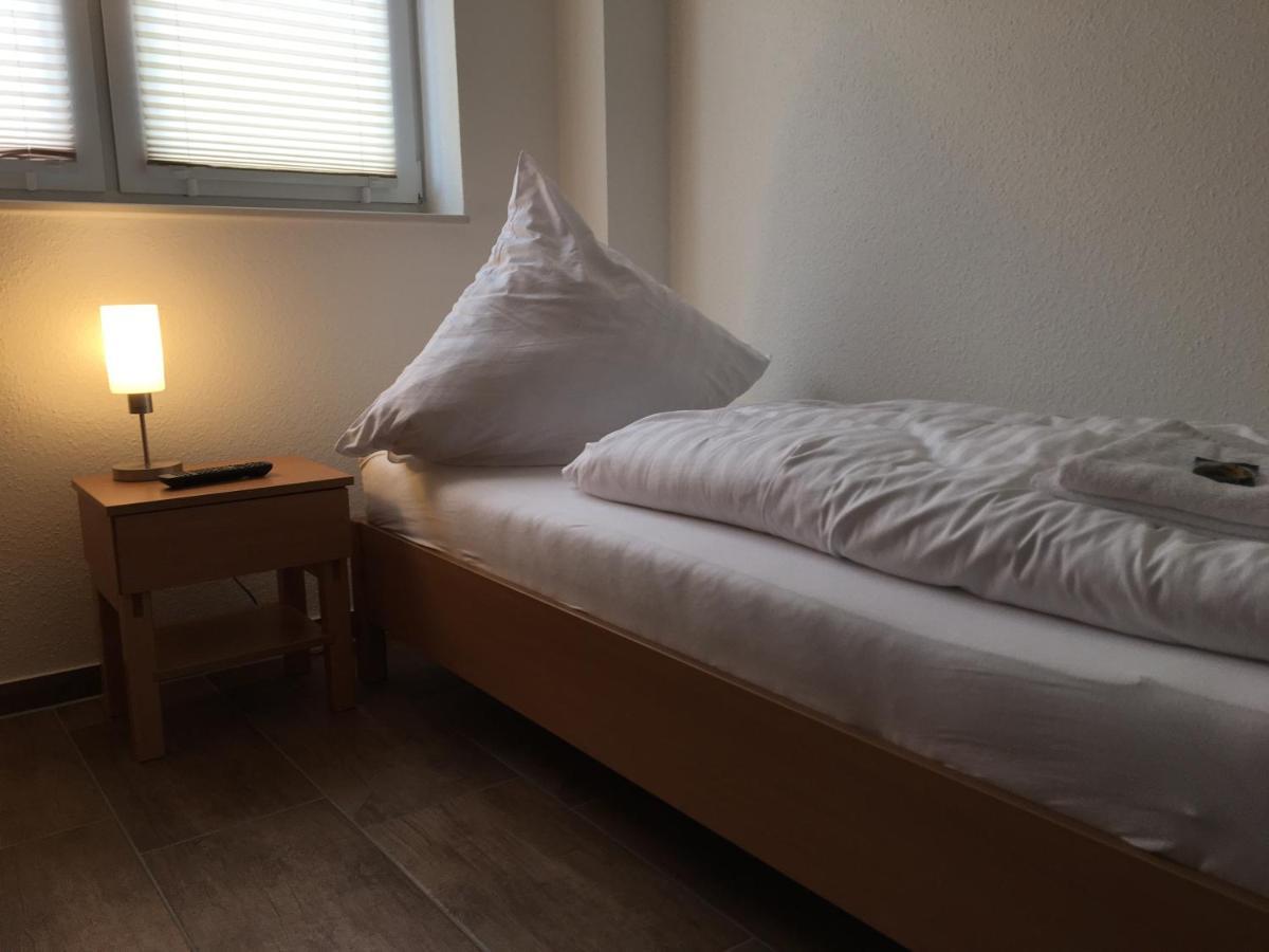 Motel Am Kreisel Harrenstatte Экстерьер фото